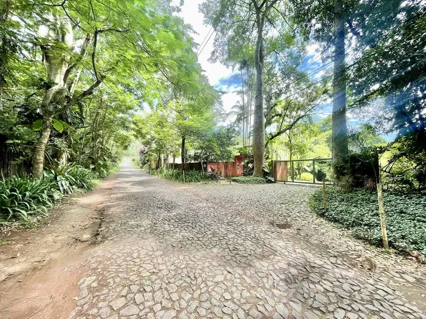 Foto 1 de Casa de Condomínio com 3 Quartos à venda, 380m² em Granja Viana, Carapicuíba