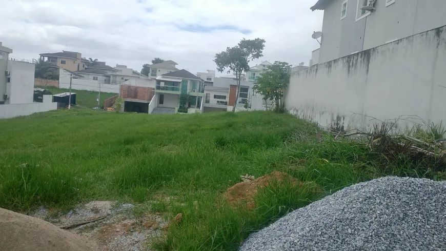 Foto 1 de Lote/Terreno à venda em Lagoa, Macaé