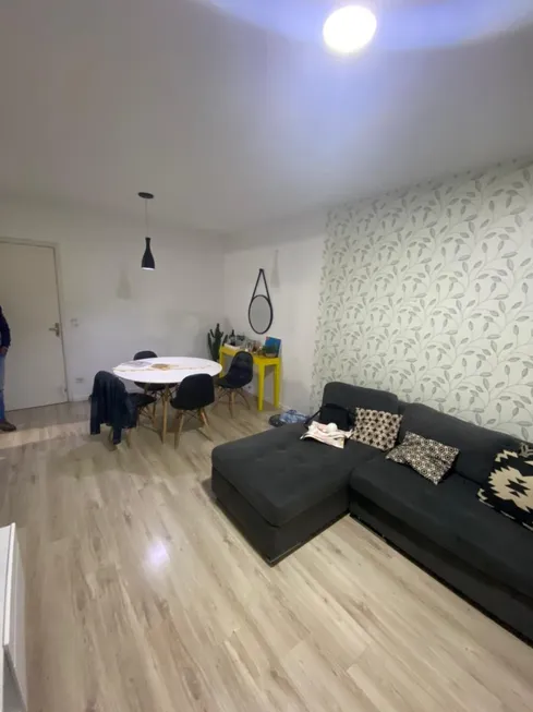 Foto 1 de Apartamento com 2 Quartos à venda, 60m² em Parque Taboão, Taboão da Serra