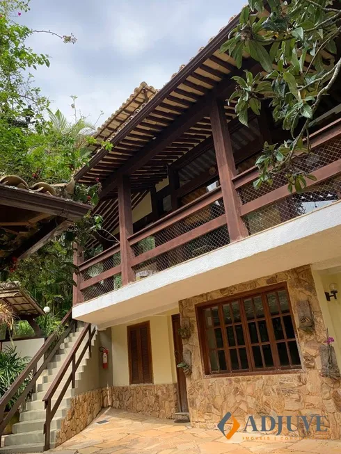 Foto 1 de Casa de Condomínio com 4 Quartos à venda, 15000m² em Cuiaba, Petrópolis