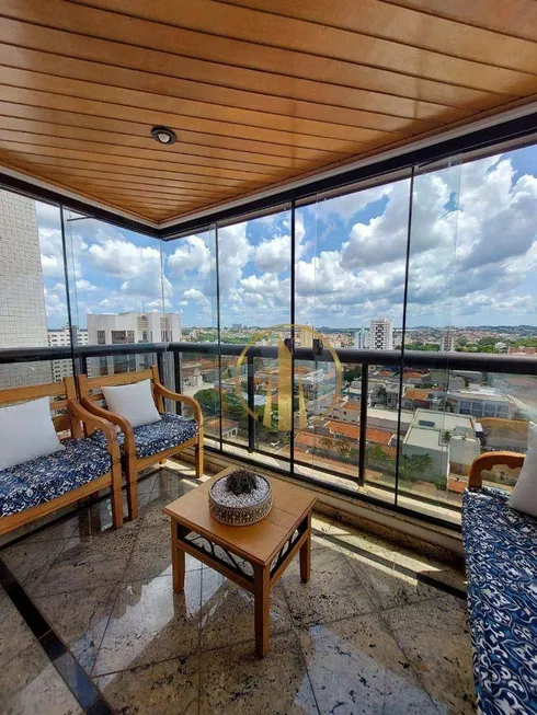 Foto 1 de Apartamento com 4 Quartos à venda, 260m² em Centro, São Carlos