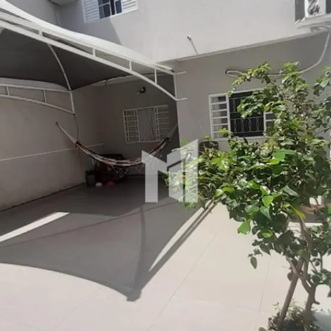 Foto 1 de Casa com 3 Quartos à venda, 108m² em Caranda Bosque, Campo Grande