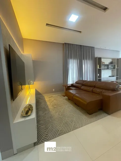 Foto 1 de Casa de Condomínio com 3 Quartos para alugar, 305m² em Residencial Goiânia Golfe Clube, Goiânia