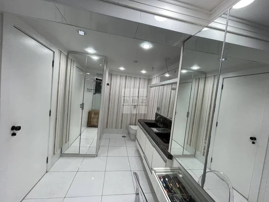 Foto 1 de Apartamento com 4 Quartos à venda, 200m² em Ipiranga, São Paulo