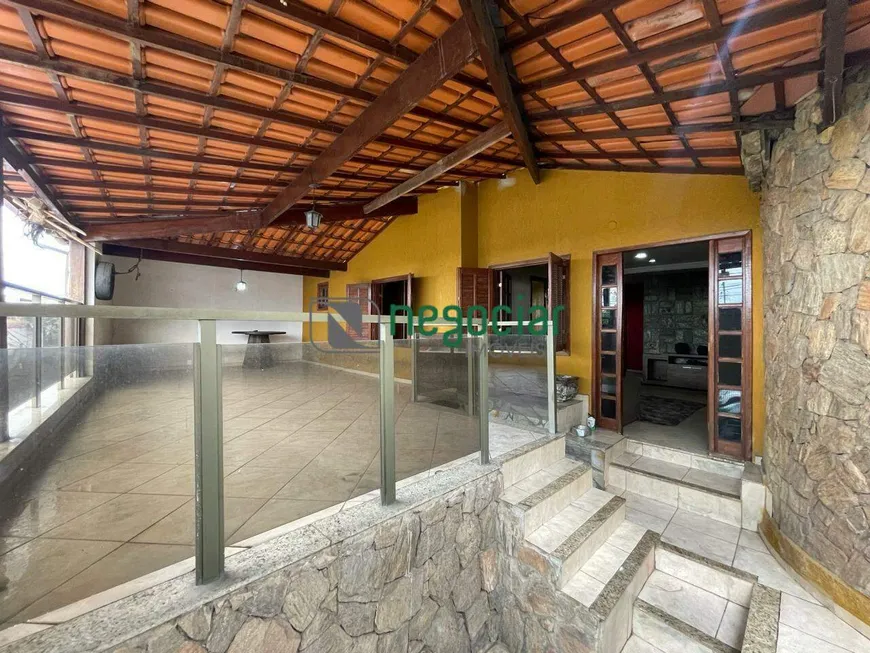 Foto 1 de Casa com 3 Quartos à venda, 195m² em Alto das Flores, Betim