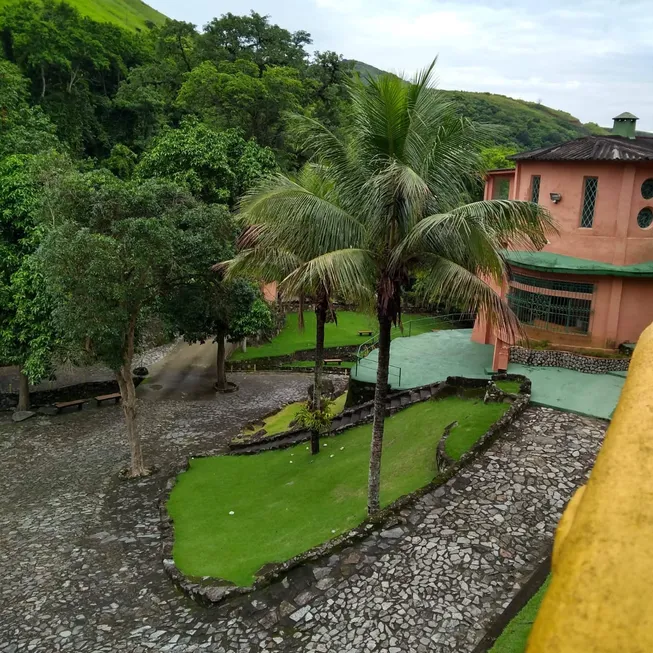 Foto 1 de Fazenda/Sítio com 8 Quartos à venda, 3000m² em Campo Grande, Rio de Janeiro