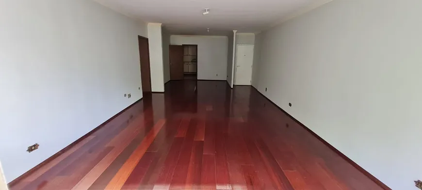 Foto 1 de Apartamento com 3 Quartos para venda ou aluguel, 210m² em Jardim Paulista, São Paulo