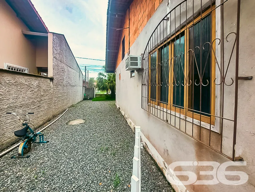 Foto 1 de Casa com 2 Quartos à venda, 120m² em Paranaguamirim, Joinville
