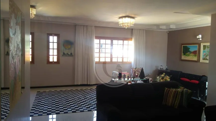 Foto 1 de Sobrado com 4 Quartos à venda, 330m² em Adalgisa, Osasco