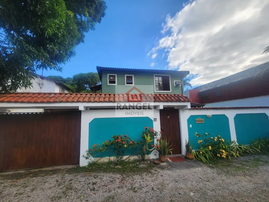 Foto 1 de Casa com 4 Quartos para alugar, 225m² em Vargem Grande, Rio de Janeiro