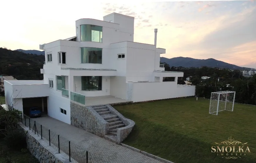 Foto 1 de Casa com 5 Quartos à venda, 730m² em Cacupé, Florianópolis