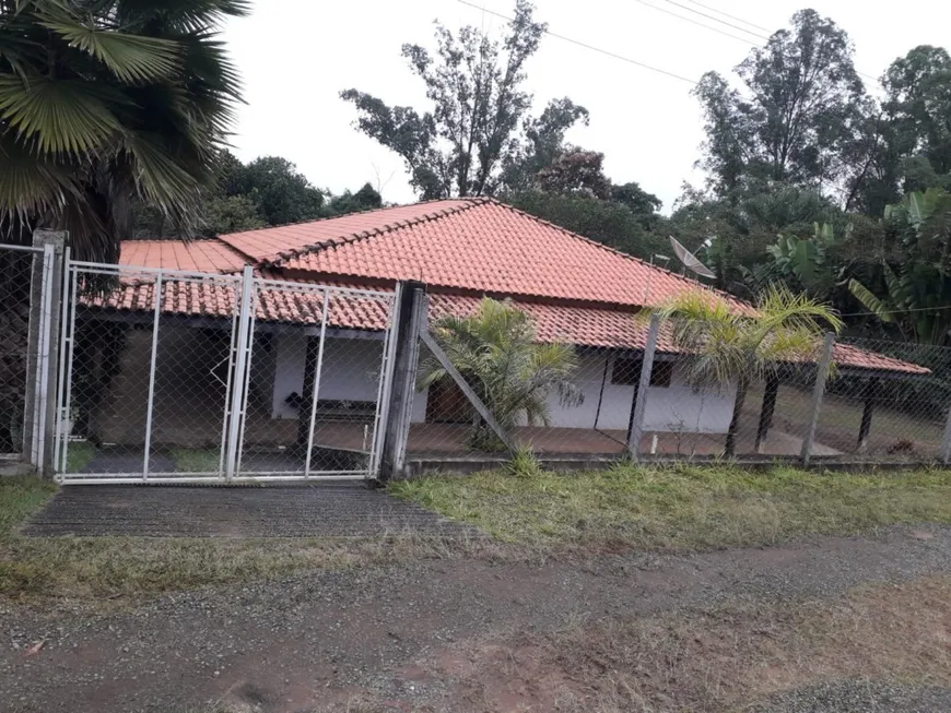 Foto 1 de Fazenda/Sítio com 3 Quartos à venda, 2000m² em Jardim Nova Limeira, Limeira