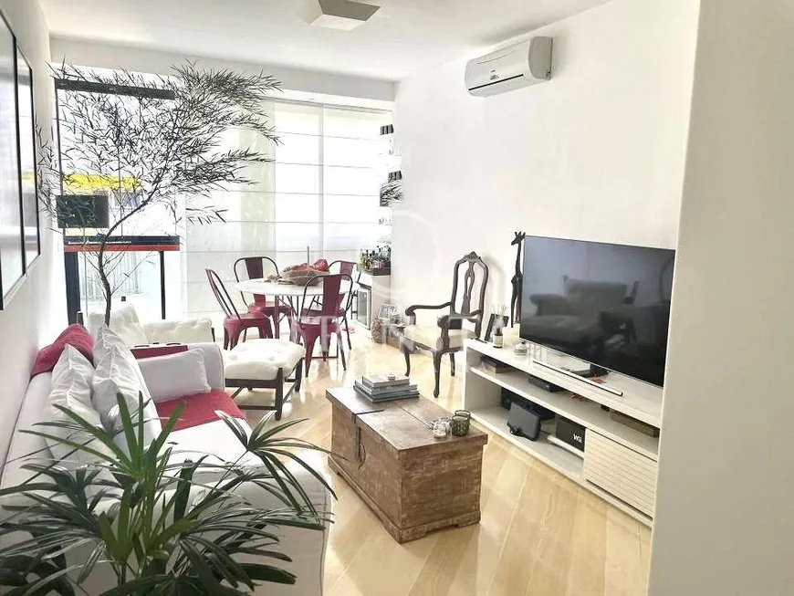 Foto 1 de Apartamento com 2 Quartos à venda, 76m² em Leblon, Rio de Janeiro