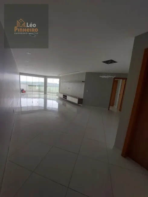 Foto 1 de Apartamento com 4 Quartos à venda, 207m² em Praia do Pecado, Macaé