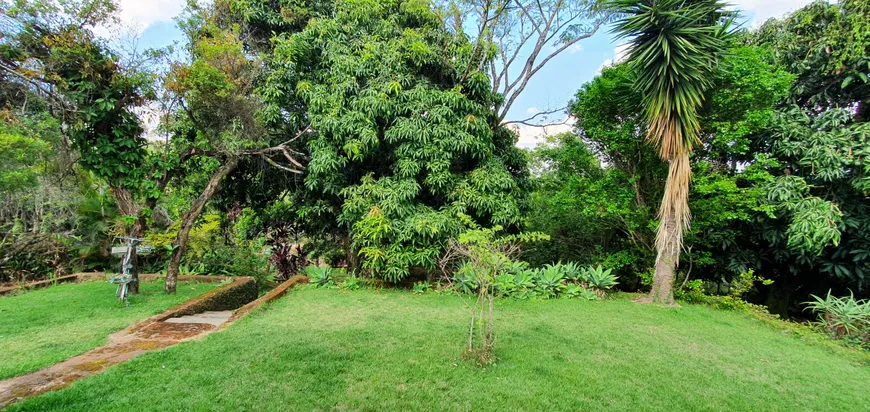 Foto 1 de Casa de Condomínio com 3 Quartos à venda, 5300m² em Jardins de Petropolis, Nova Lima