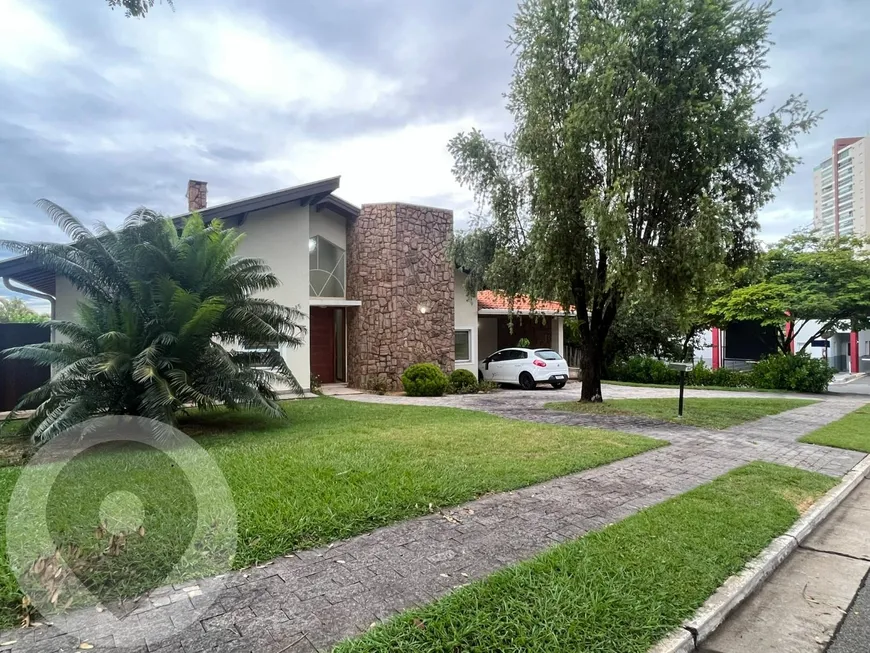 Foto 1 de Casa de Condomínio com 3 Quartos à venda, 250m² em Loteamento Alphaville Campinas, Campinas