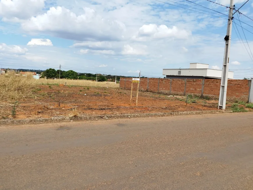 Foto 1 de Lote/Terreno à venda, 300m² em , Bela Vista de Goiás