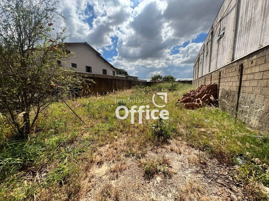 Foto 1 de Lote/Terreno à venda, 460m² em Jundiai, Anápolis