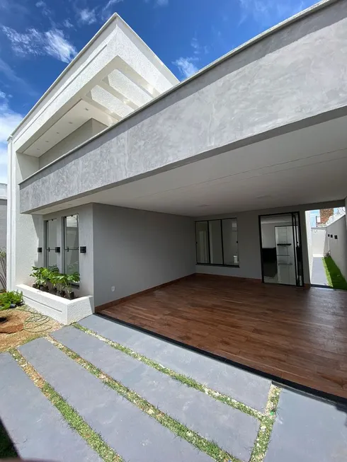 Foto 1 de Casa com 3 Quartos à venda, 140m² em Residencial Monte Cristo, Trindade