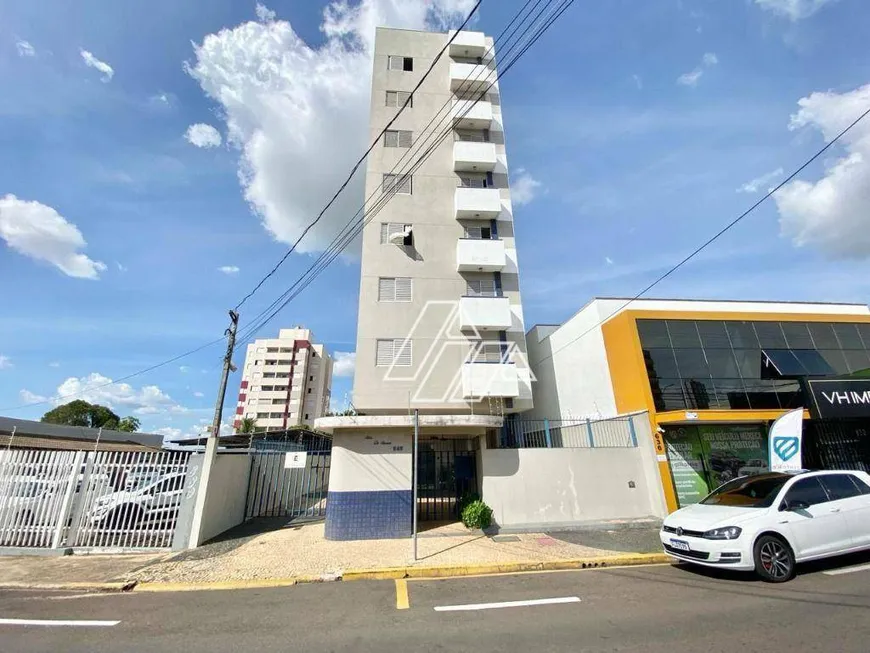 Foto 1 de Apartamento com 3 Quartos à venda, 90m² em Palmital, Marília