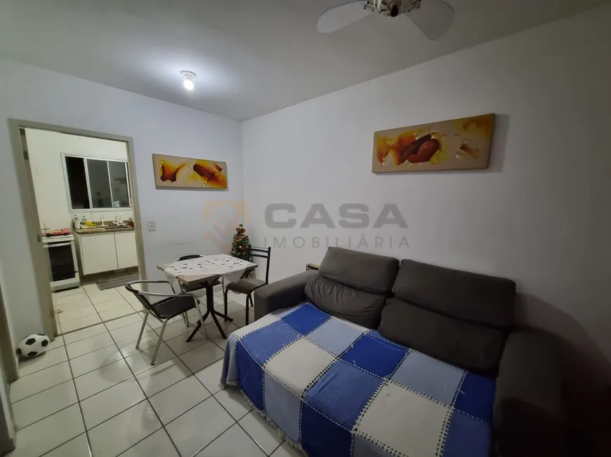 Foto 1 de Casa de Condomínio com 2 Quartos à venda, 70m² em Colina de Laranjeiras, Serra