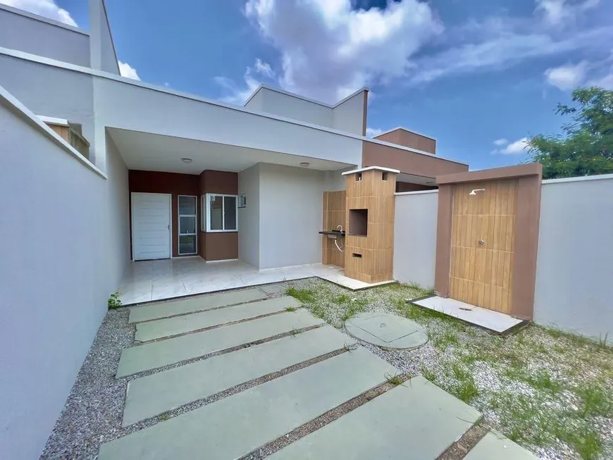 Foto 1 de Casa com 3 Quartos à venda, 150m² em Jardim Bandeirante, Maracanaú