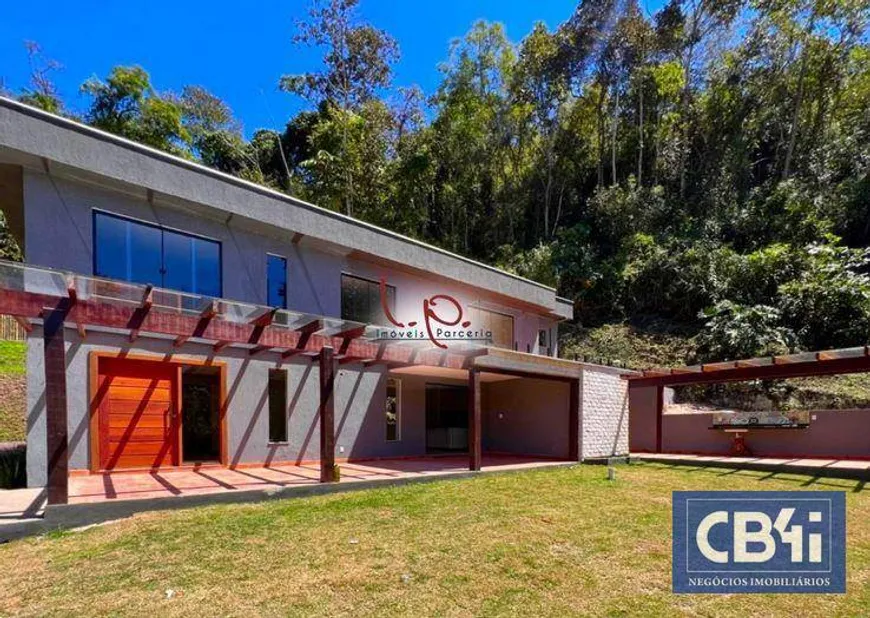 Foto 1 de Casa de Condomínio com 5 Quartos à venda, 300m² em Itaipava, Petrópolis