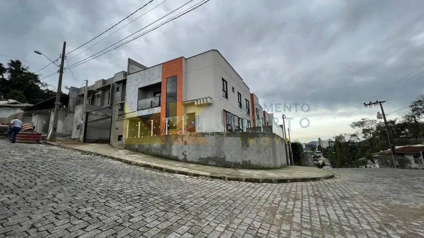 Foto 1 de Sobrado com 3 Quartos à venda, 132m² em Escola Agrícola, Blumenau