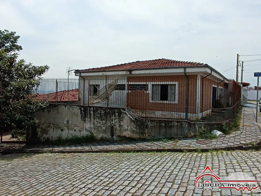 Foto 1 de Casa com 3 Quartos à venda, 136m² em Centro, Jacareí