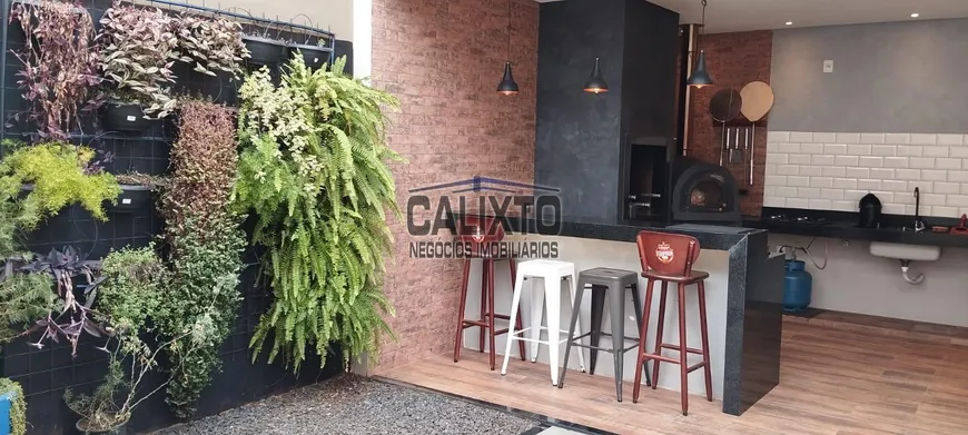 Foto 1 de Casa com 3 Quartos à venda, 207m² em São Jorge, Uberlândia