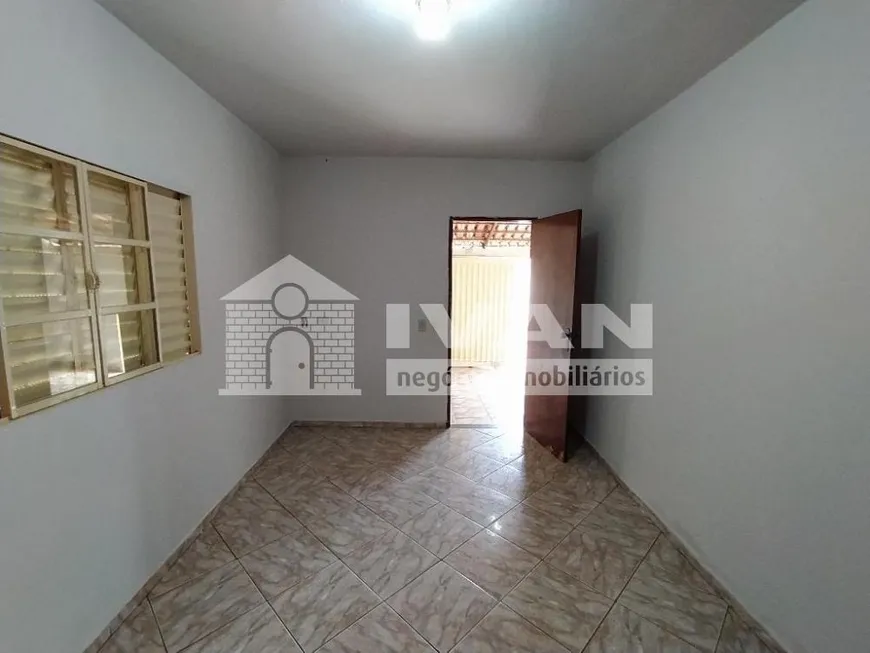 Foto 1 de Casa com 2 Quartos à venda, 250m² em São Jorge, Uberlândia