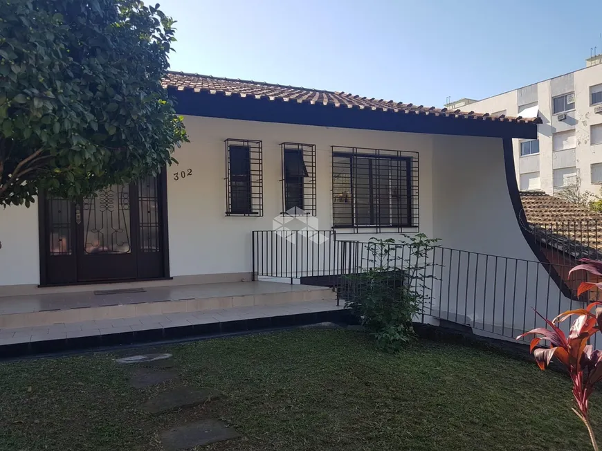 Foto 1 de Casa com 3 Quartos à venda, 350m² em Medianeira, Porto Alegre