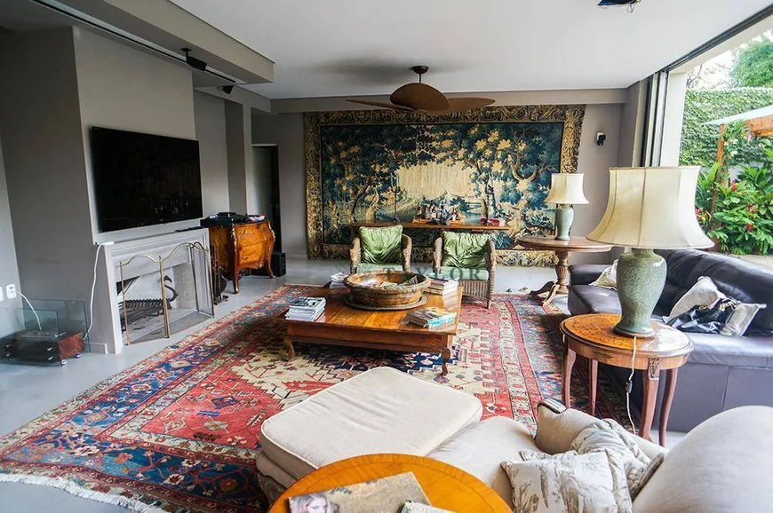 Foto 1 de Casa com 5 Quartos à venda, 560m² em Jardim Europa, São Paulo