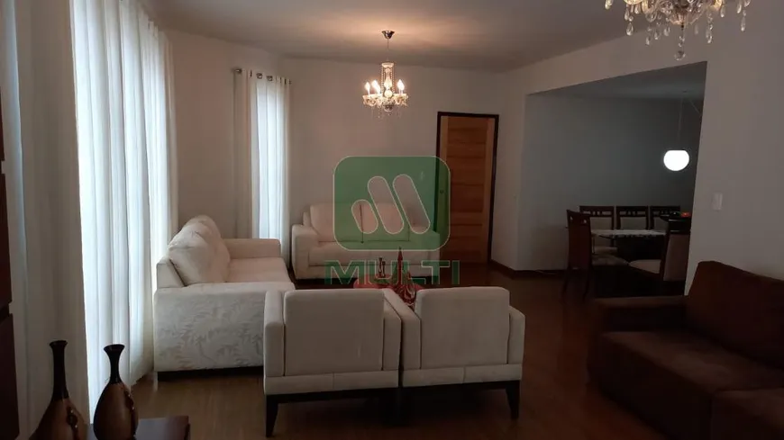 Foto 1 de Apartamento com 4 Quartos à venda, 170m² em Centro, Uberlândia