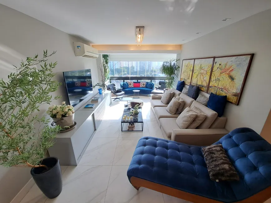 Foto 1 de Apartamento com 3 Quartos à venda, 135m² em Barra da Tijuca, Rio de Janeiro