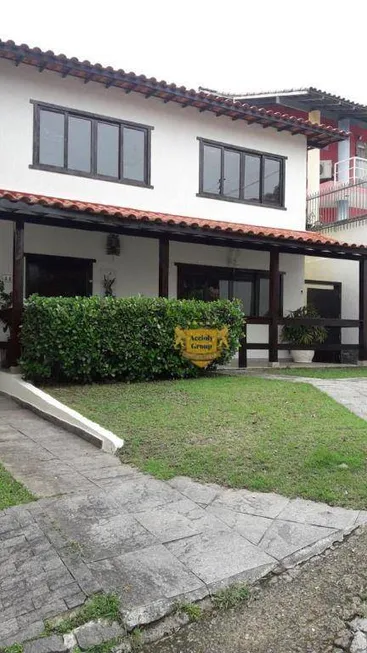 Foto 1 de Casa de Condomínio com 4 Quartos para alugar, 520m² em Sapê, Niterói