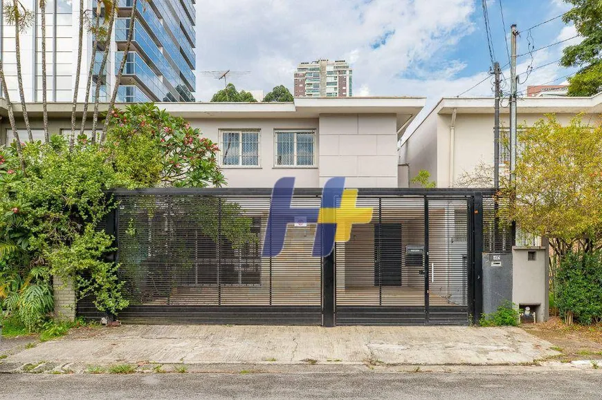 Foto 1 de Casa com 3 Quartos à venda, 218m² em Vila Cordeiro, São Paulo