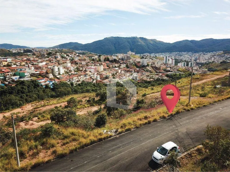 Foto 1 de Lote/Terreno à venda, 313m² em Jardim Bandeirantes, Poços de Caldas