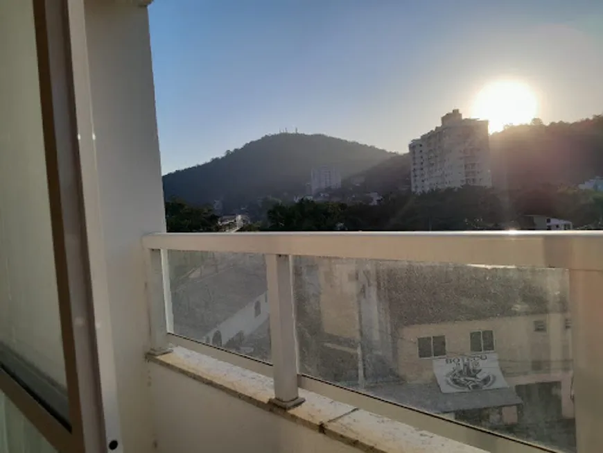Foto 1 de Apartamento com 3 Quartos à venda, 65m² em Maria Paula, Niterói