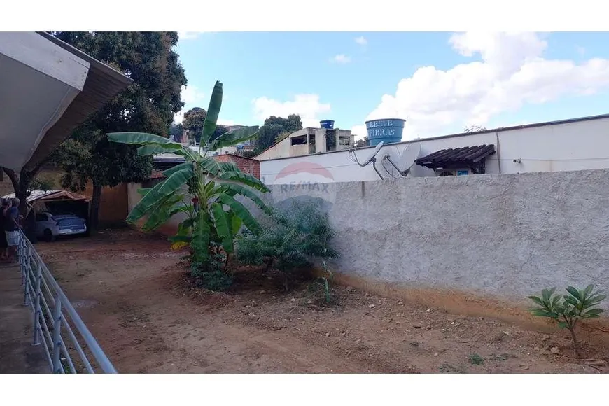 Foto 1 de Casa com 2 Quartos à venda, 70m² em Altinopolis, Governador Valadares