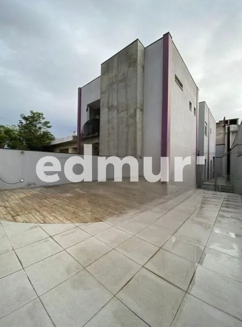 Foto 1 de Sobrado com 4 Quartos para venda ou aluguel, 357m² em Vila Vitoria, Santo André