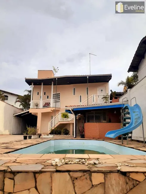 Foto 1 de Casa com 4 Quartos à venda, 427m² em Vila Oliveira, Mogi das Cruzes