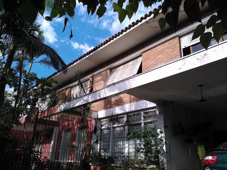Foto 1 de Sobrado com 3 Quartos à venda, 250m² em Vila Madalena, São Paulo