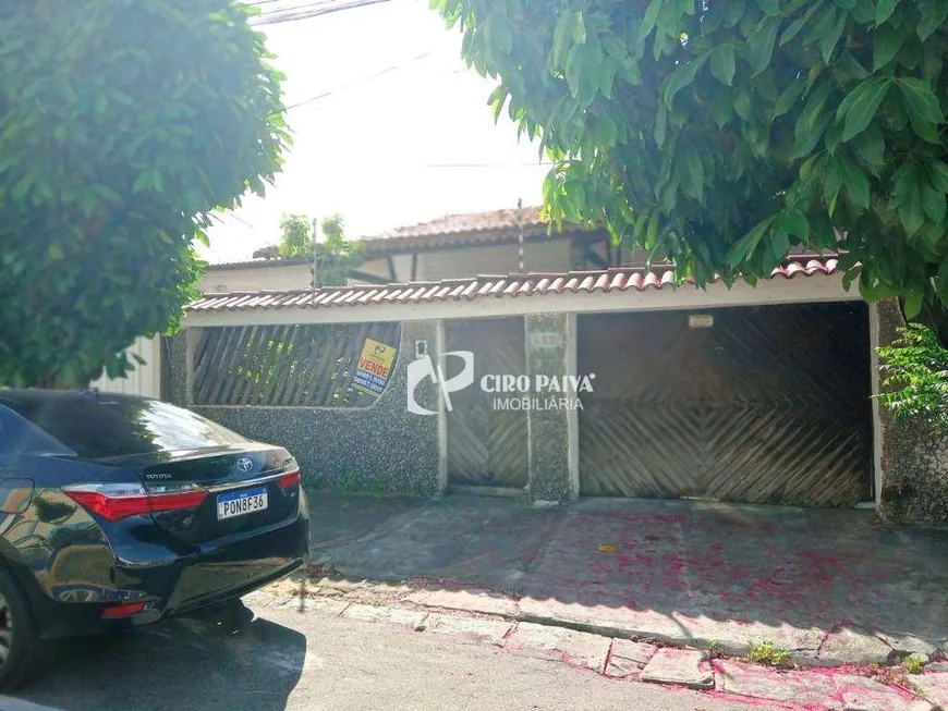 Foto 1 de Casa com 3 Quartos à venda, 520m² em Cidade dos Funcionários, Fortaleza