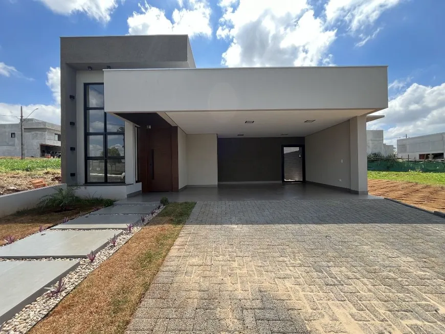 Foto 1 de Casa de Condomínio com 3 Quartos à venda, 150m² em Jardim Montecatini, Londrina