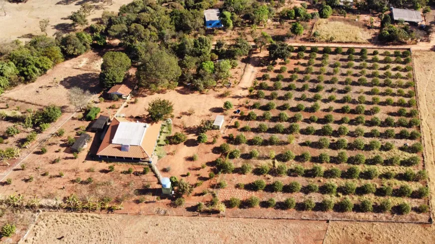 Foto 1 de Fazenda/Sítio com 2 Quartos à venda, 12000m² em Centro, Goianápolis