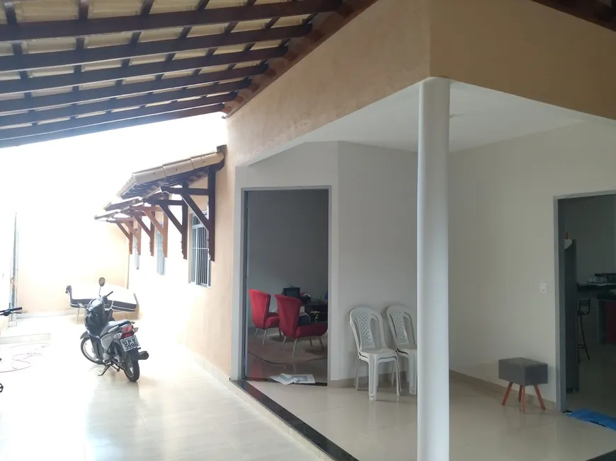 Foto 1 de Casa com 2 Quartos à venda, 250m² em Centro, Montes Claros