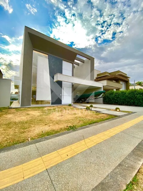 Foto 1 de Casa de Condomínio com 4 Quartos à venda, 197m² em Jardins Lisboa, Goiânia