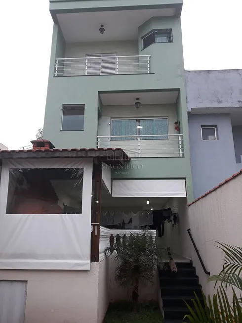 Foto 1 de Sobrado com 3 Quartos à venda, 300m² em Vila Curuçá, Santo André