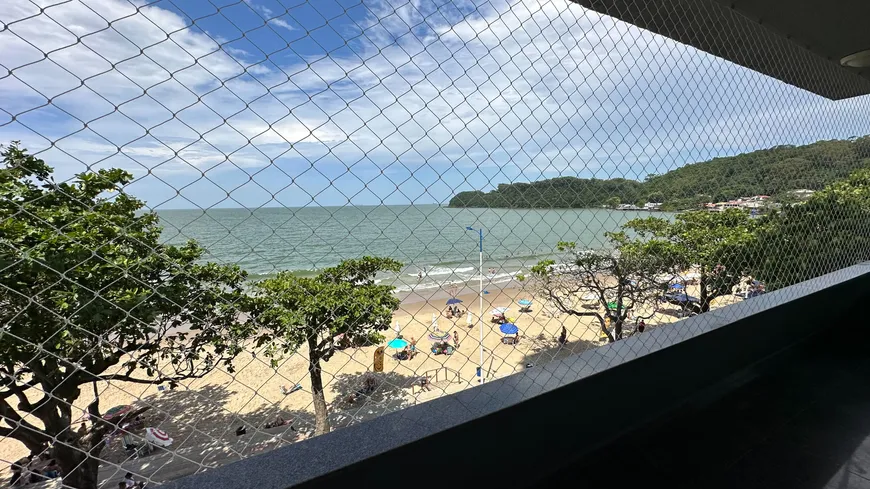 Foto 1 de Apartamento com 3 Quartos à venda, 189m² em Cabeçudas, Itajaí